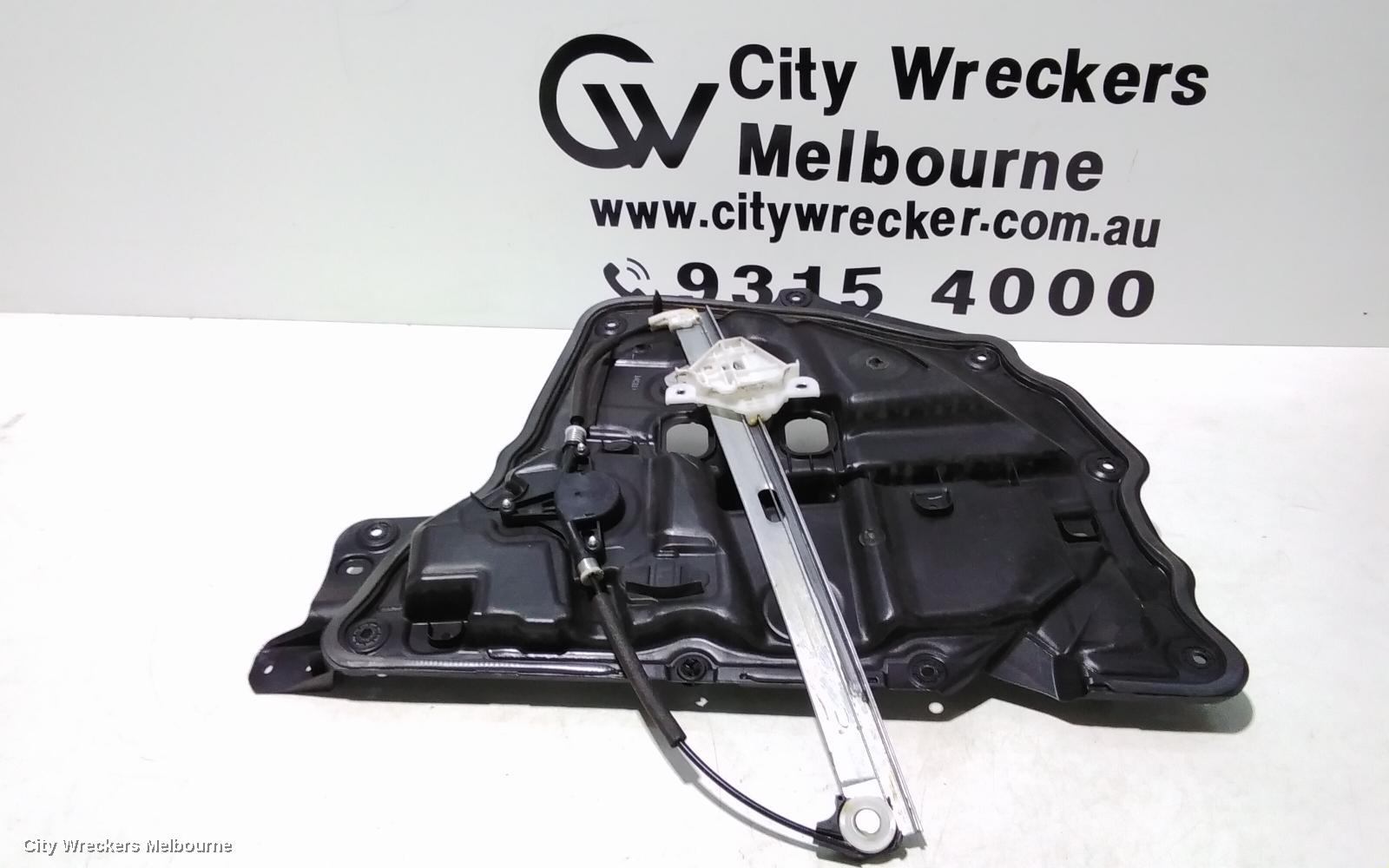 MAZDA CX5 RIGHT FRONT WINDOW REG/MOTOR, KE, 02/2012 - 12/2016