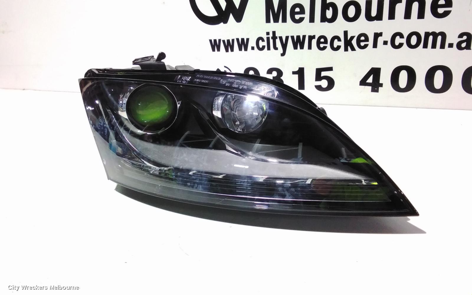AUDI TT RIGHT HEADLAMP, 8J, XENON TYPE, 09/2006 - 08/2010