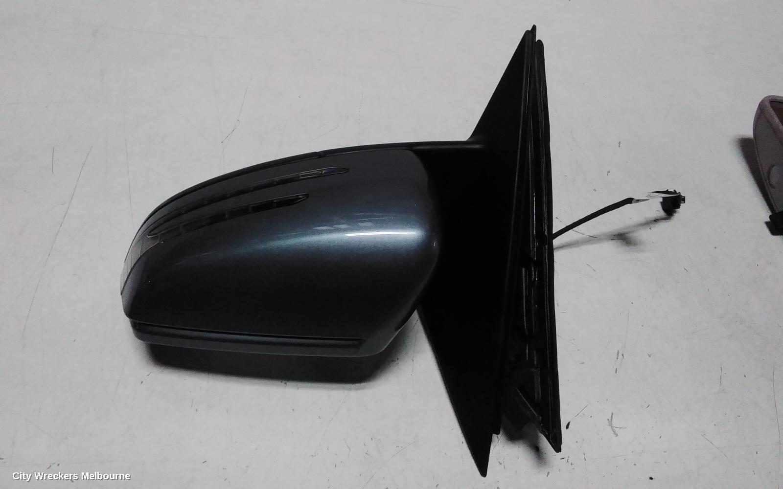MERCEDES C CLASS LEFT DOOR MIRROR, C204, MANUAL FOLD, NON AUTO DIM, NON  BLIND SPOT, NON MEMORY, 05/2011 - 04/2015