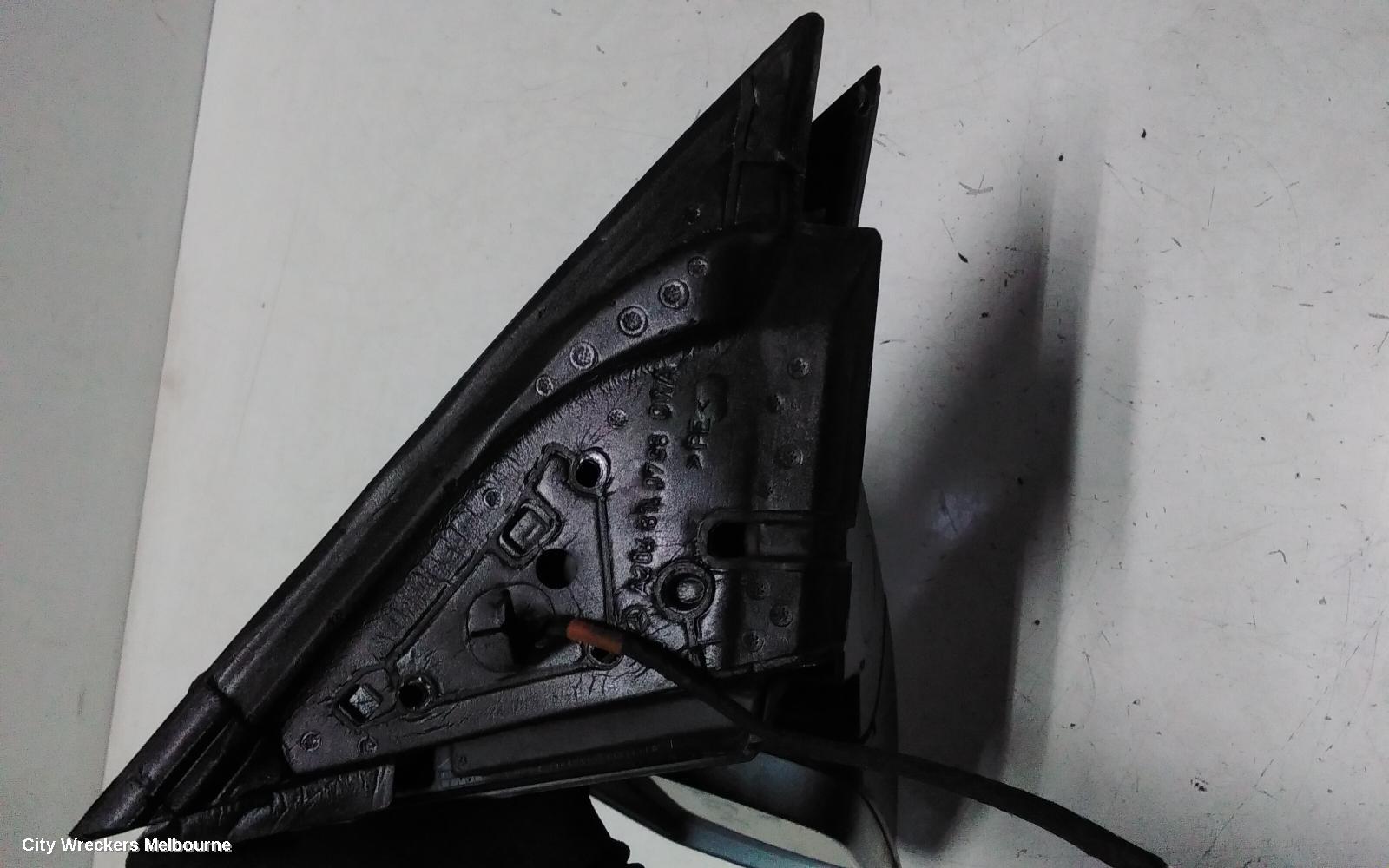 MERCEDES C CLASS LEFT DOOR MIRROR, C204, MANUAL FOLD, NON AUTO DIM, NON  BLIND SPOT, NON MEMORY, 05/2011 - 04/2015
