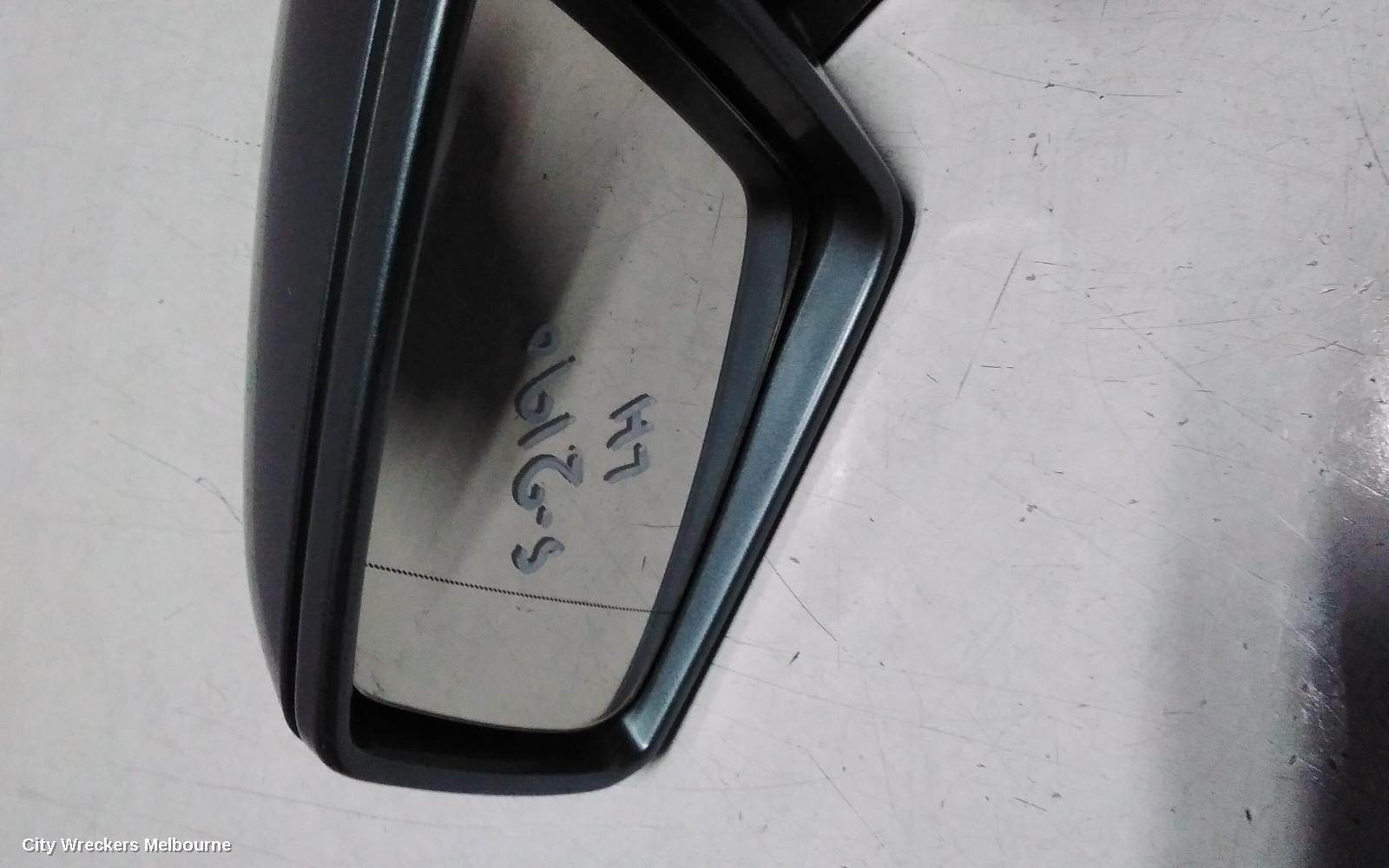 MERCEDES C CLASS LEFT DOOR MIRROR, C204, MANUAL FOLD, NON AUTO DIM, NON  BLIND SPOT, NON MEMORY, 05/2011 - 04/2015