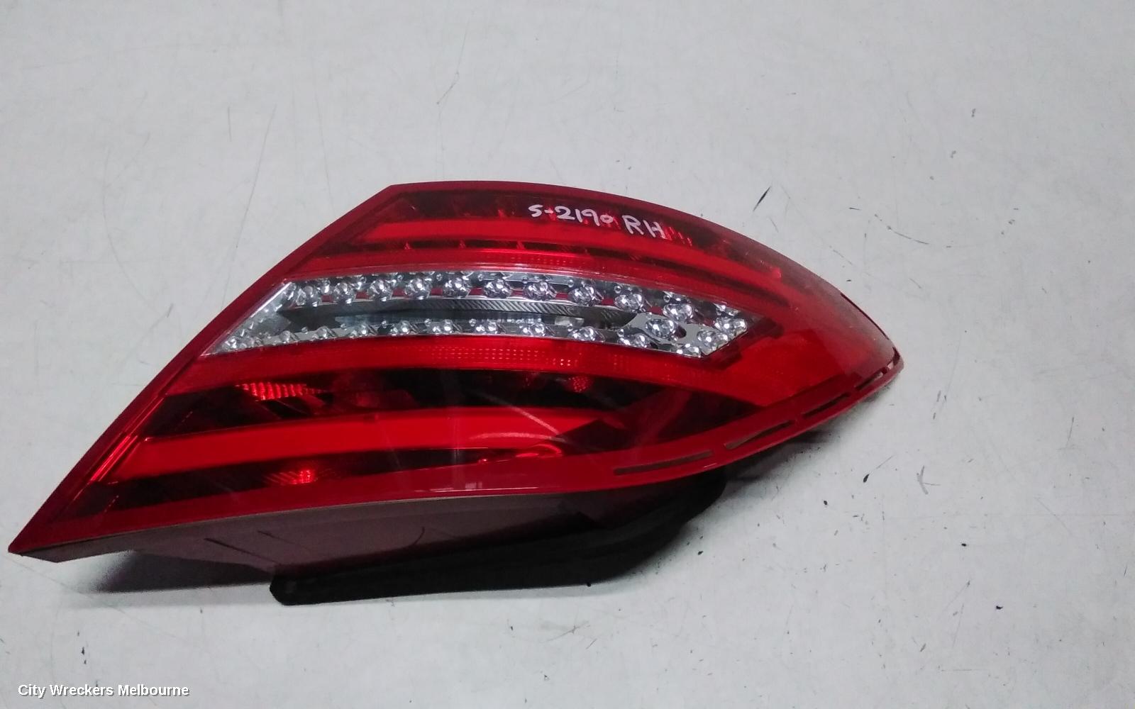 MERCEDES C CLASS RIGHT TAILLIGHT, W204, SEDAN, LED TYPE, 03/2011 - 07/2014