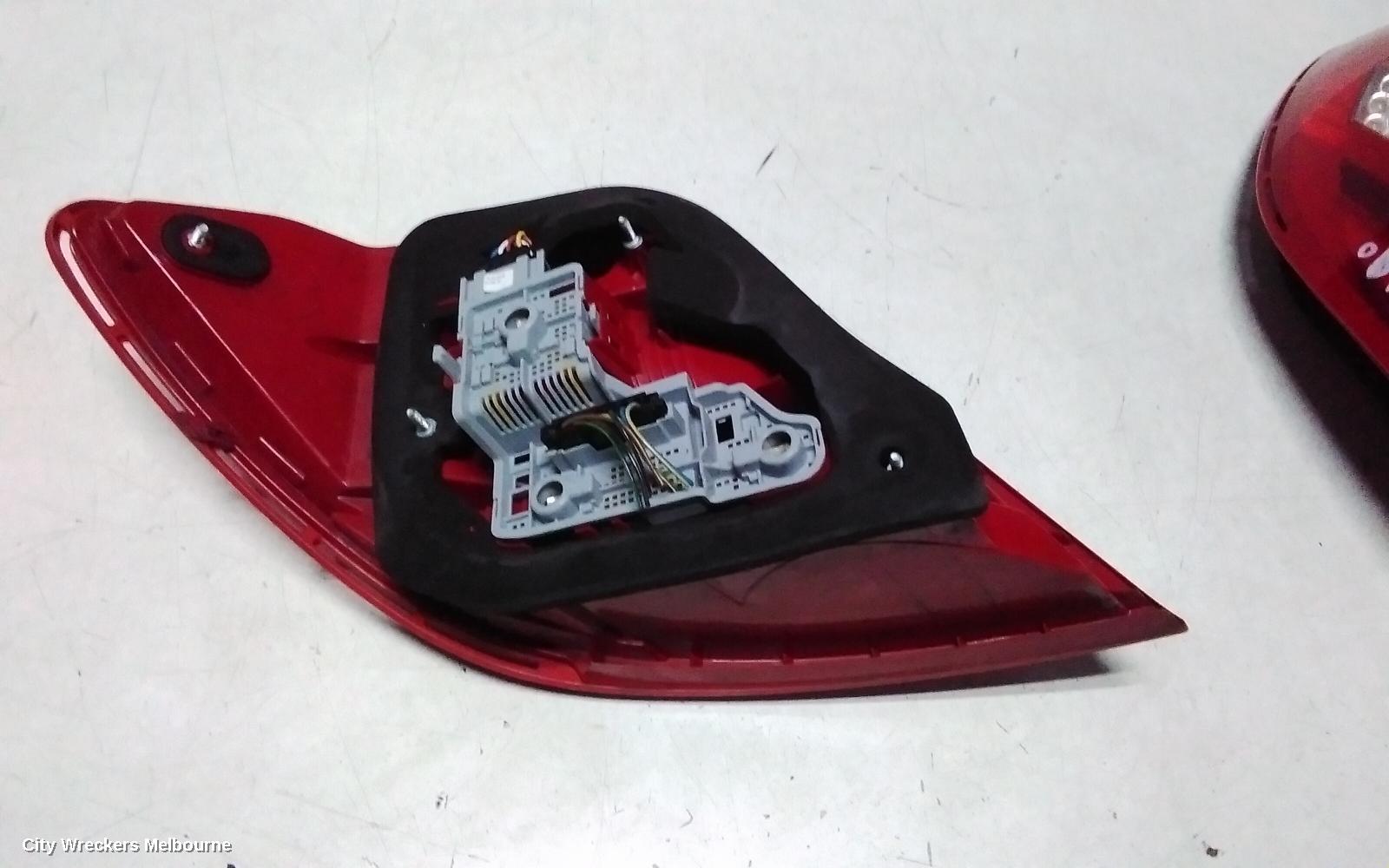 MERCEDES C CLASS RIGHT TAILLIGHT, W204, SEDAN, LED TYPE, 03/2011 - 07/2014