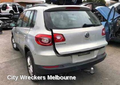 VOLKSWAGEN TIGUAN RIGHT INDICATOR/FOG/SIDE, BUMPER FOGLAMP, 5N, 05/2008 - 06/2011