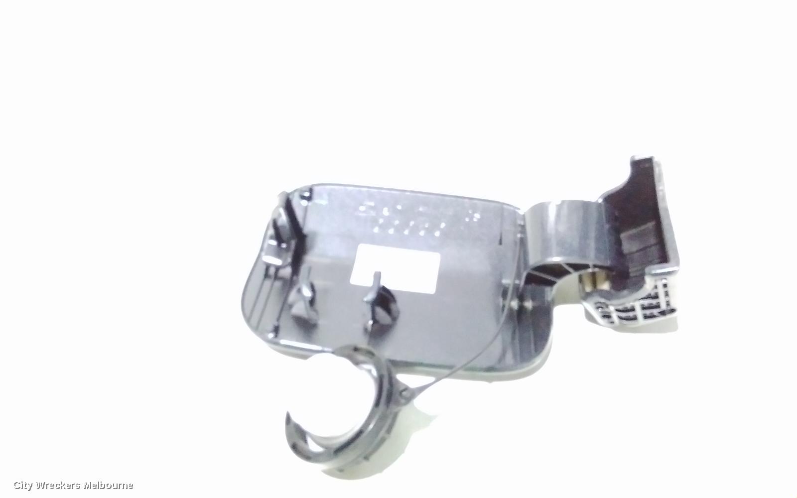 HYUNDAI KONA FUEL DOOR / FILLER, OS, FUEL DOOR, 09/2017 - 07/2023