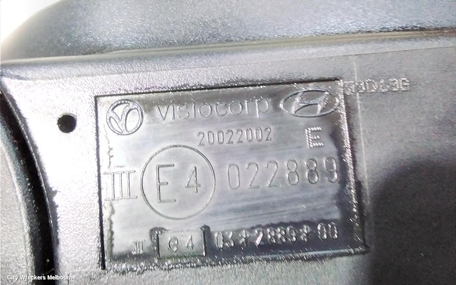 HYUNDAI I20 RIGHT DOOR MIRROR, PB, MANUAL FOLDING, NON FLASHER TYPE, 07/2010 - 12/2015