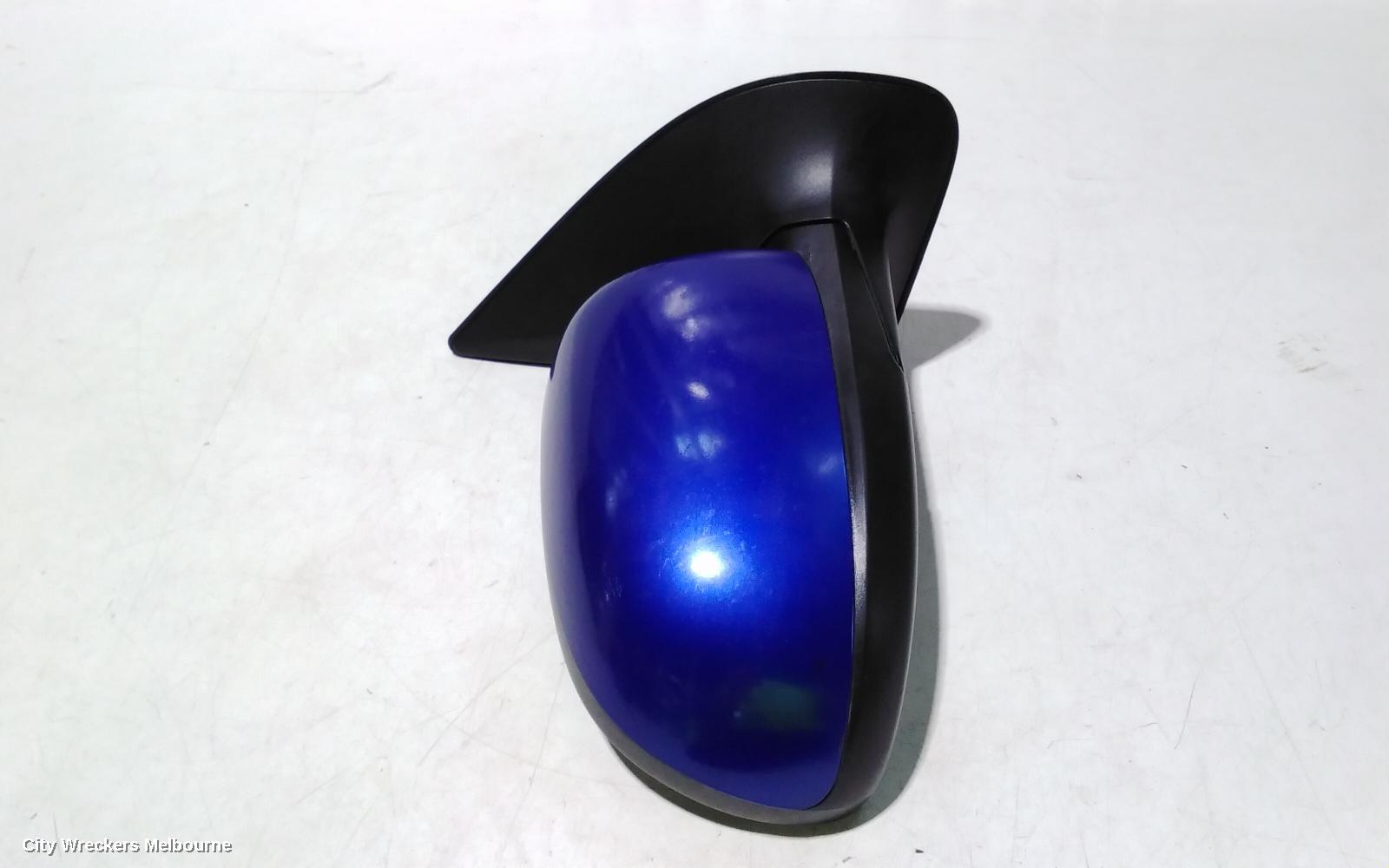HYUNDAI I20 RIGHT DOOR MIRROR, PB, MANUAL FOLDING, NON FLASHER TYPE, 07/2010 - 12/2015