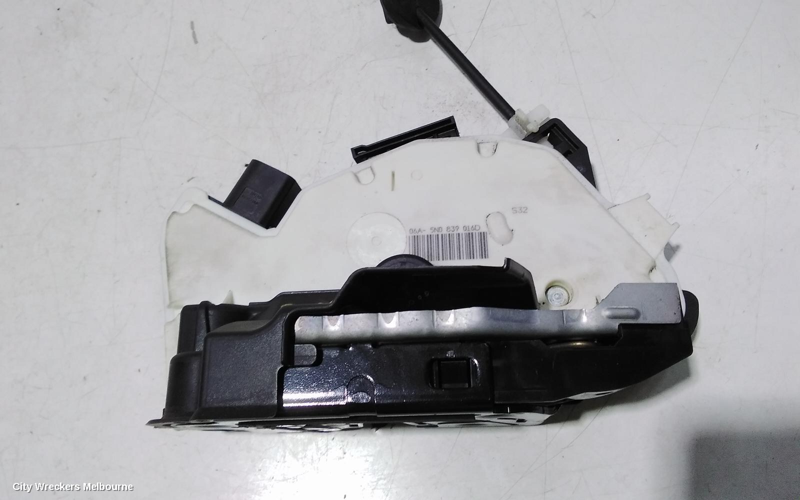 VOLKSWAGEN TIGUAN DOOR/BOOT/GATE LOCK, RIGHT REAR DOOR LOCK, 5N, P/N 5N0839016D, 01/2009 - 06/2011