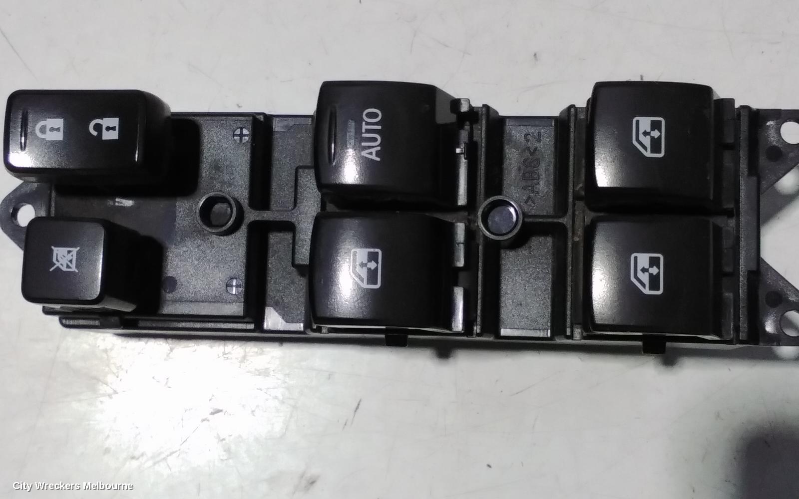 MITSUBISHI OUTLANDER PWR DR WIND SWITCH, RH FRONT (MASTER SWITCH), ZK, 04/2015 - 03/2018