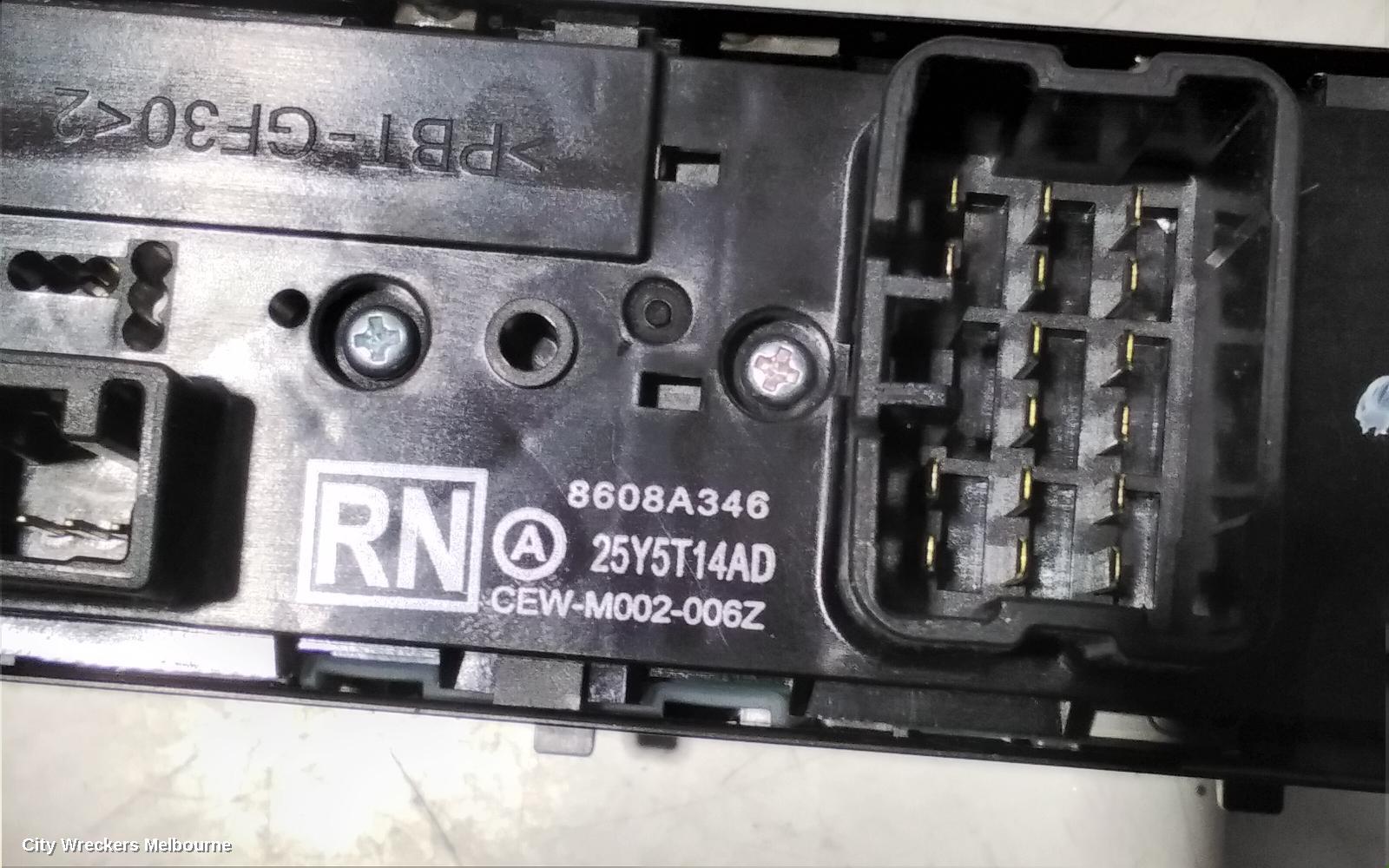 MITSUBISHI OUTLANDER PWR DR WIND SWITCH, RH FRONT (MASTER SWITCH), ZK, 04/2015 - 03/2018
