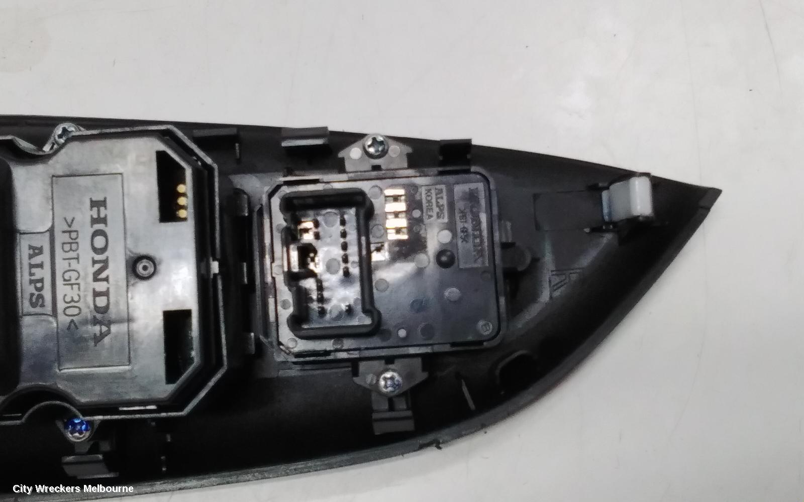 HONDA JAZZ PWR DR WIND SWITCH, LH FRONT, GF/GK, VTI, 07/2014 - 12/2020
