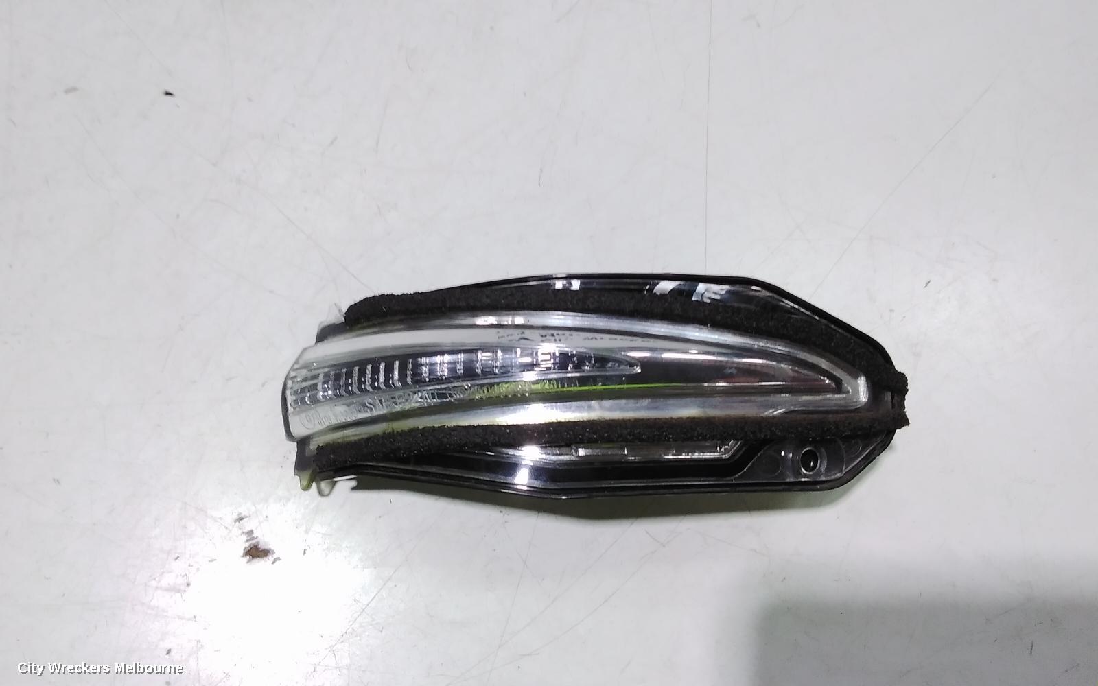 TOYOTA RAV4 RIGHT DOOR MIRROR, XA40/ZSA42R, POWER FOLD, W/BLINDSPOT TYPE, 12/2012 - 11/2018