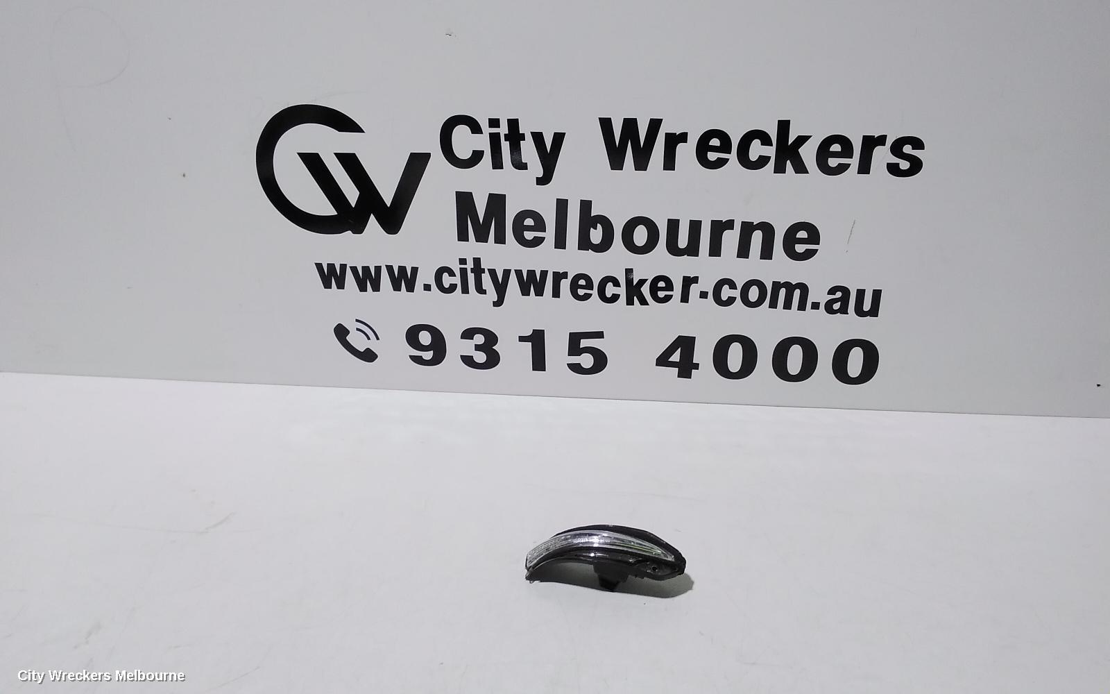 TOYOTA RAV4 RIGHT DOOR MIRROR, XA40/ZSA42R, POWER FOLD, W/BLINDSPOT TYPE, 12/2012 - 11/2018