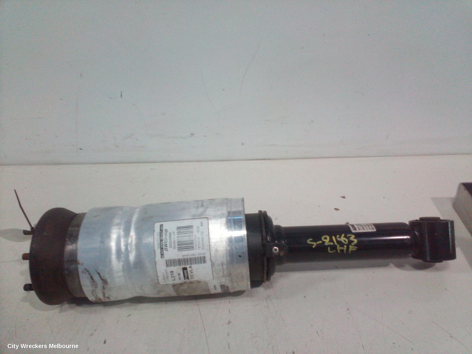 LAND ROVER DISCOVERY LEFT FRONT STRUT, AIR SUSPENSION TYPE, 4, 10/2009 - 12/2016