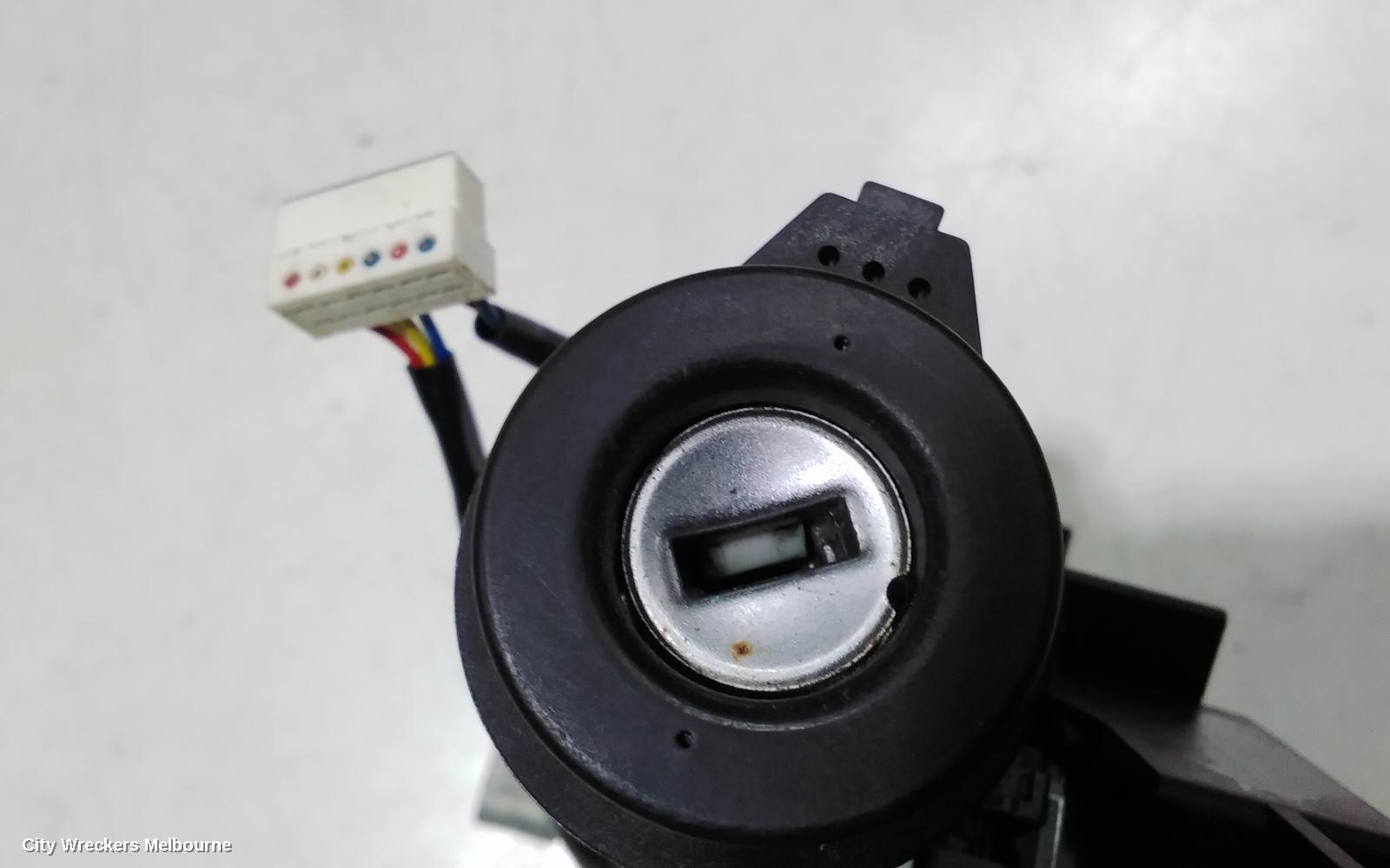 VOLKSWAGEN TIGUAN IGNITION W/ KEY, 5N, PETROL, AUTO T/M, 05/2008 - 08/2016