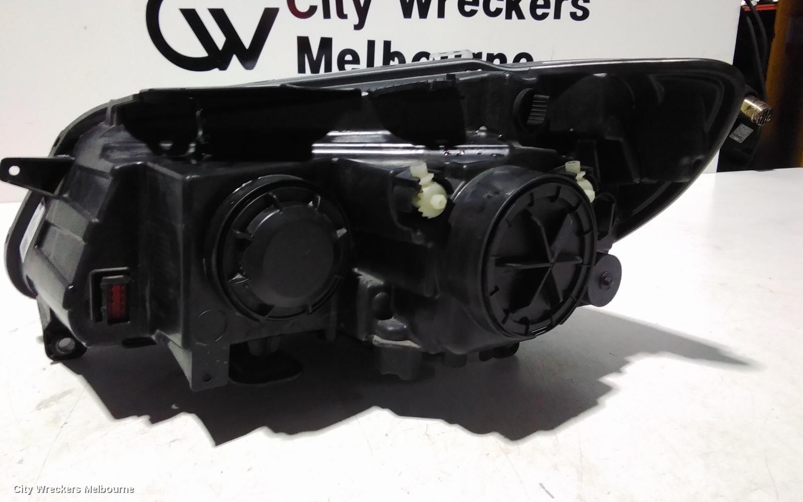 HOLDEN COMMODORE RIGHT HEADLAMP, VF, EVOKE/CALAIS, CHROME INSERT TYPE, 05/2013 - 12/2017