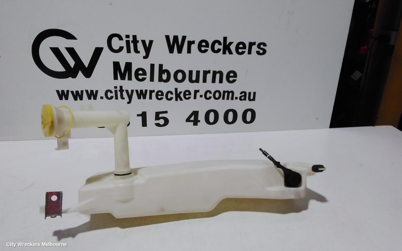 HOLDEN COLORADO WASHER BOTTLE, RG/RG 7, 01/2012 - 12/2020