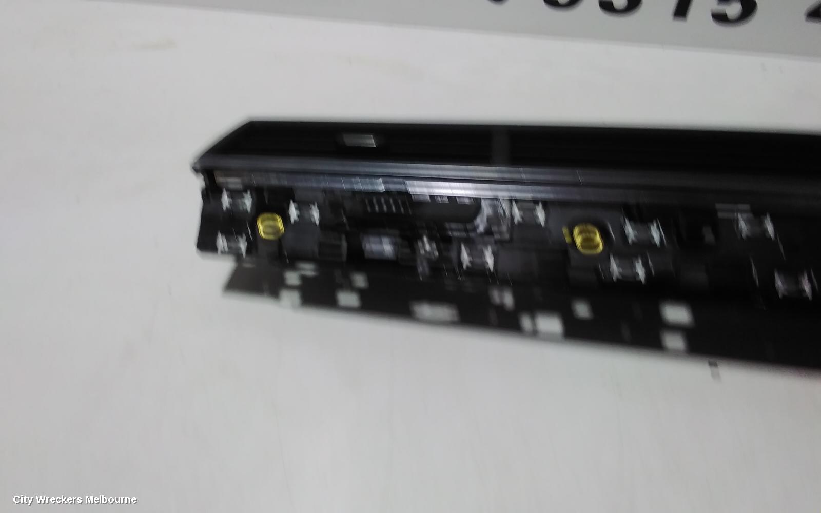 AUDI Q7, 4M, 07/2015 ONWARDS, CENTER AIRVENT: 99597