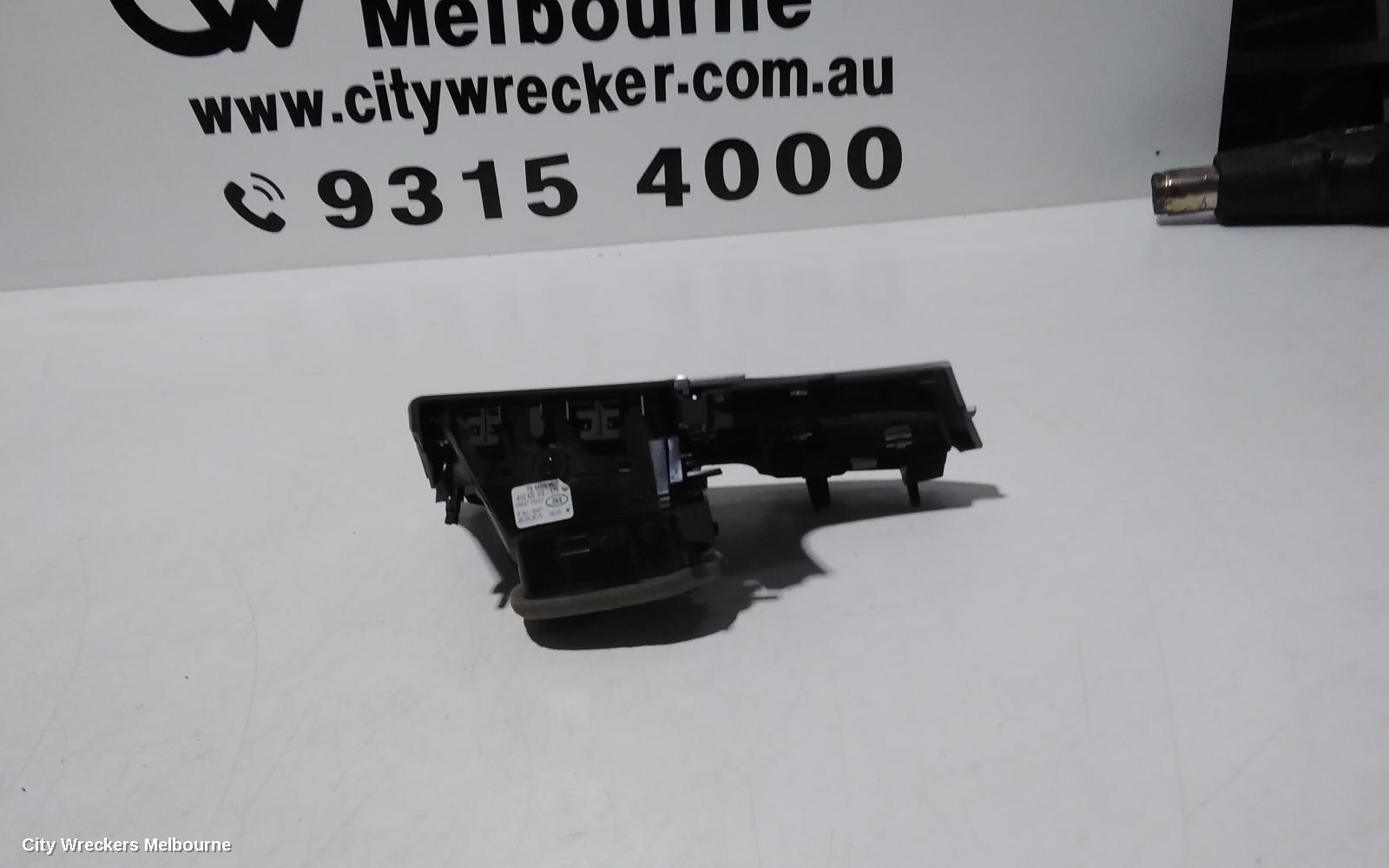 AUDI Q7, 4M, 07/2015 ONWARDS, RH AIRVENT: 99600