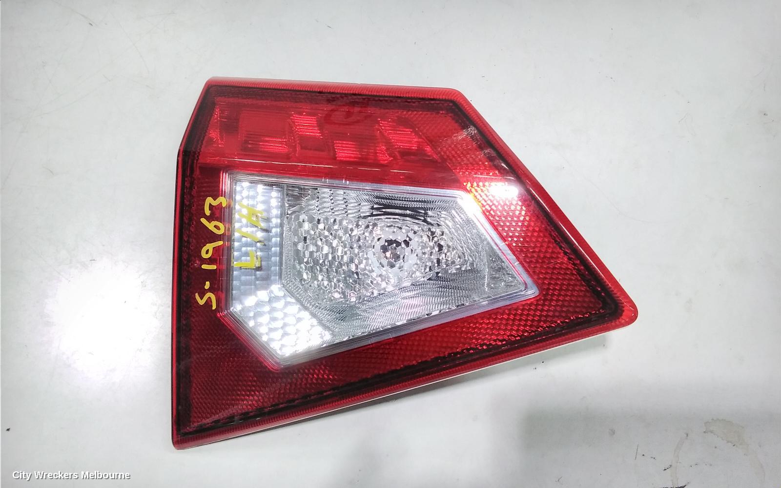 SUZUKI VITARA REAR GARNISH, TAILGATE LAMP (LH SIDE), VITARA, LY (VIN TSM), 06/2015 - 10/2018