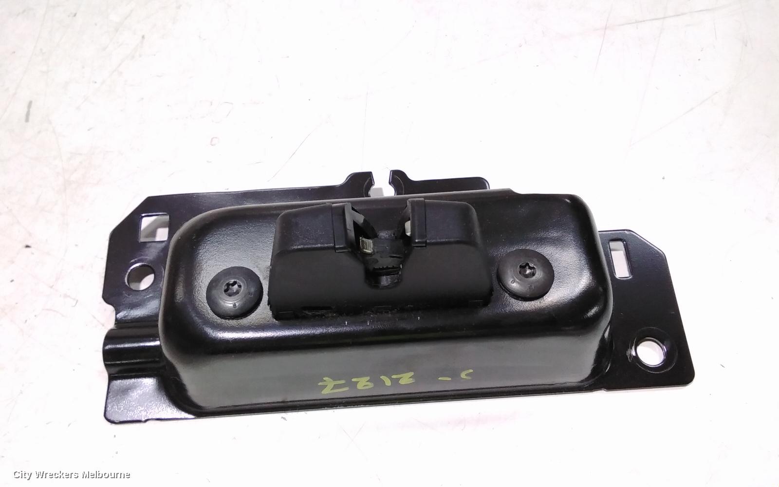 PEUGEOT 508 DOOR/BOOT/GATE LOCK, TAILGATE LOCK, NON POWER LIFTGATE TYPE, 05/2011 - 12/2017