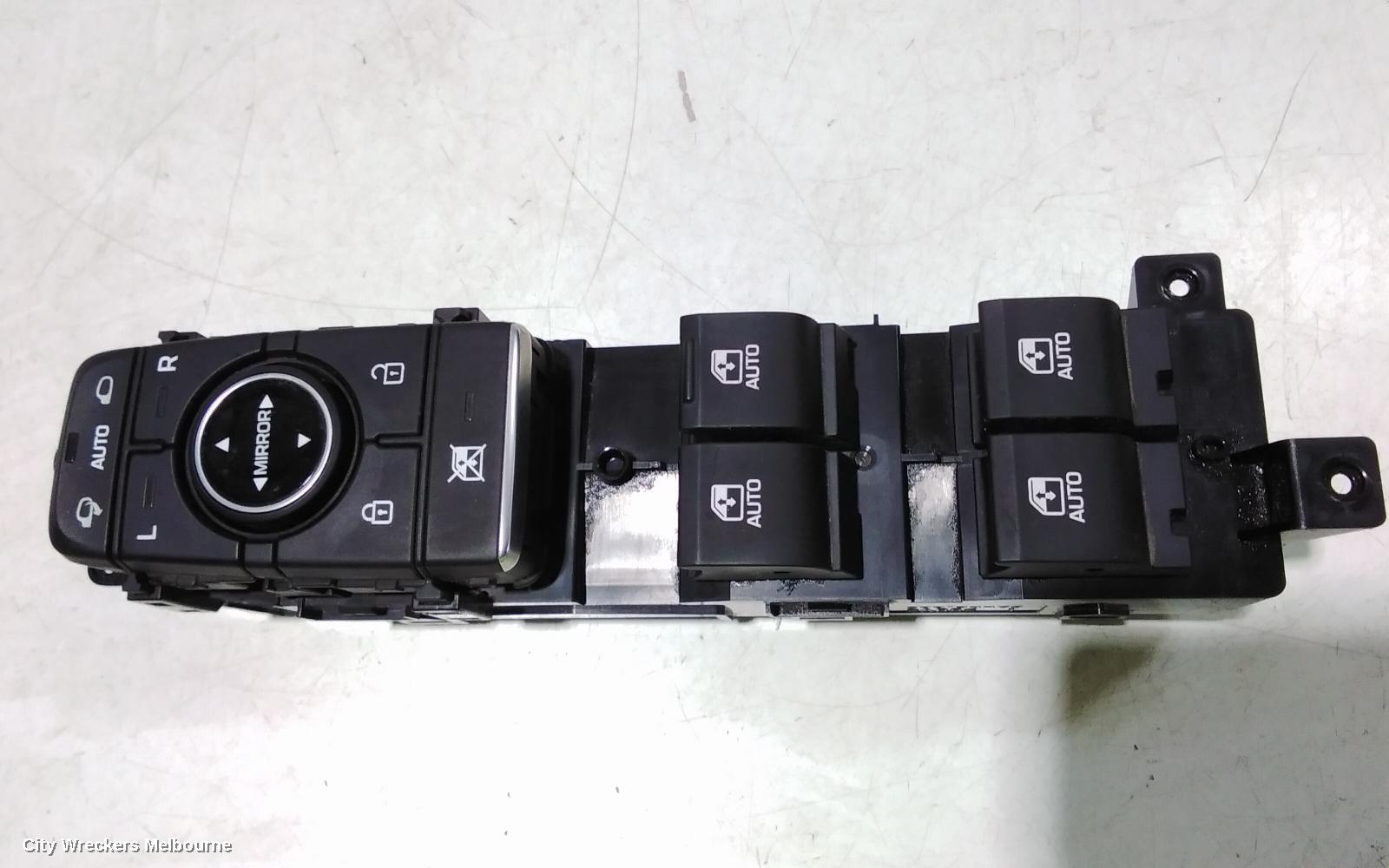 HYUNDAI GENESIS PWR DR WIND SWITCH, RH FRONT (MASTER SWITCH), DH, 11/2014 - 01/2018