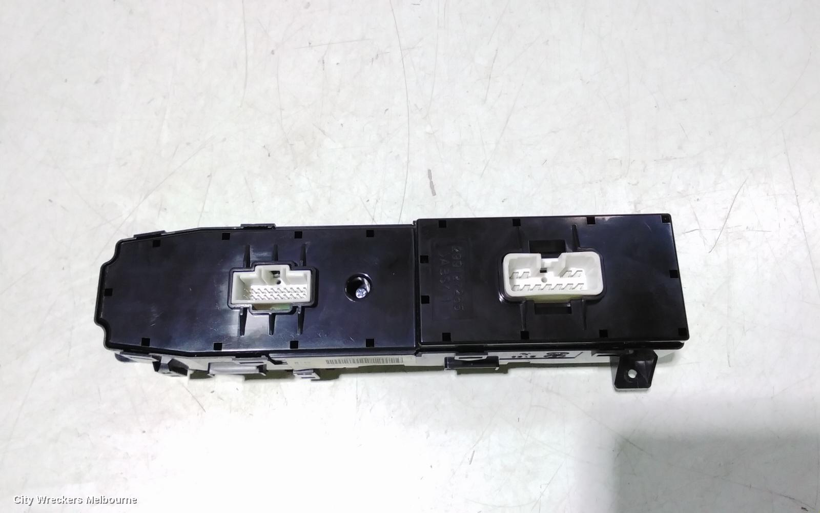 HYUNDAI GENESIS PWR DR WIND SWITCH, RH FRONT (MASTER SWITCH), DH, 11/2014 - 01/2018