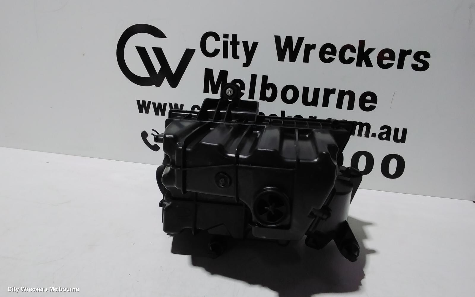 LAND ROVER RANGEROVER EVOQUE AIR CLEANER/BOX, AIR CLEANER, L538, DIESEL, 11/2011 - 01/2019