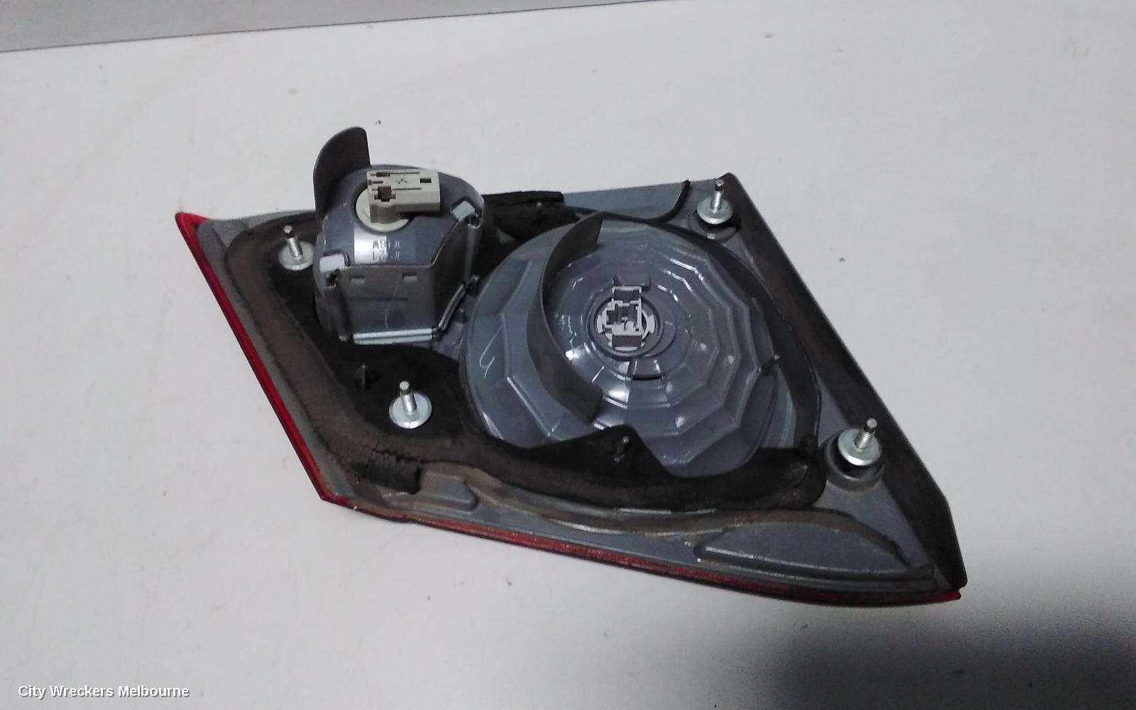 HONDA CIVIC REAR GARNISH, BOOTLID LAMP (RH SIDE), 8TH GEN, 02/2006 - 12/2008