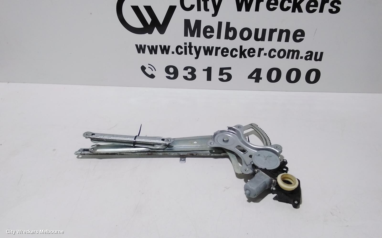 TOYOTA ESTIMA RIGHT FRONT WINDOW REG/MOTOR, XR50, 05-19