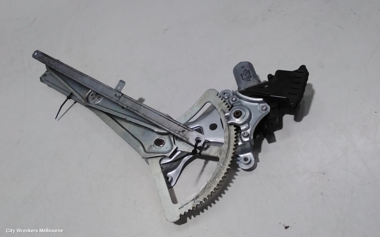 TOYOTA ESTIMA RIGHT FRONT WINDOW REG/MOTOR, XR50, 05-19