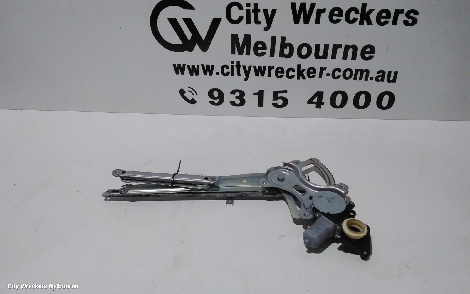 TOYOTA ESTIMA RIGHT FRONT WINDOW REG/MOTOR, XR50, 05-19