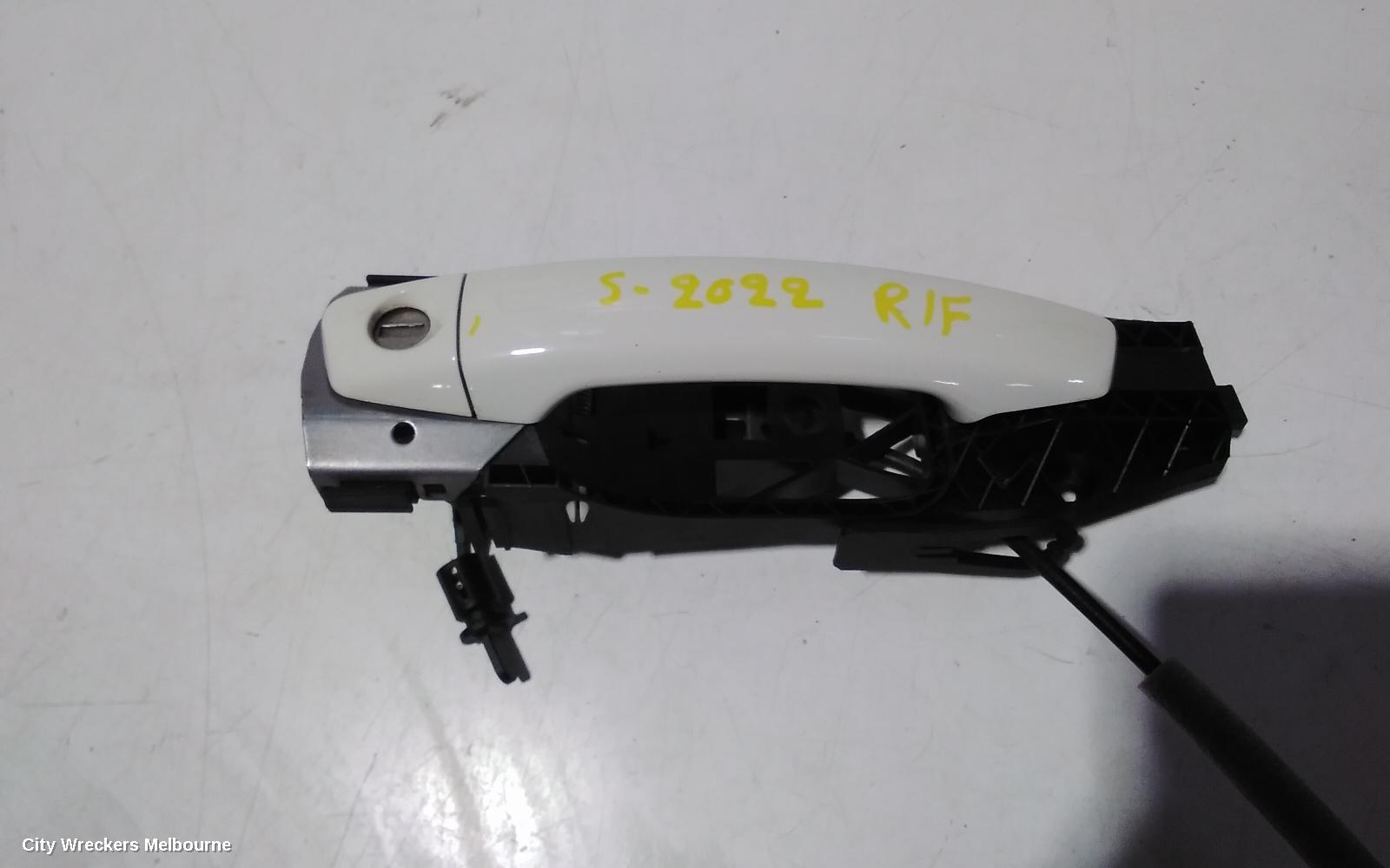 AUDI A3 DOOR HANDLE, 8V, RH FRONT, OUTER, 03/2013 - 10/2020