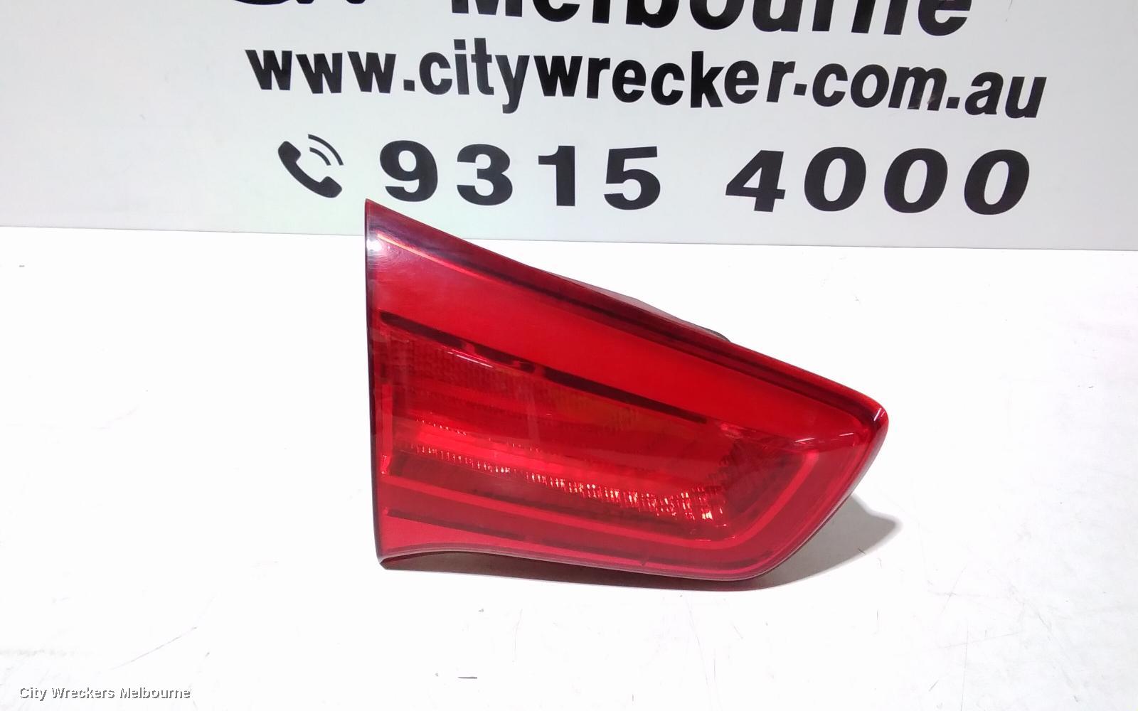 KIA SPORTAGE REAR GARNISH, TAILGATE LAMP (LH SIDE), SL, PLATINUM, 05/2014 - 10/2015