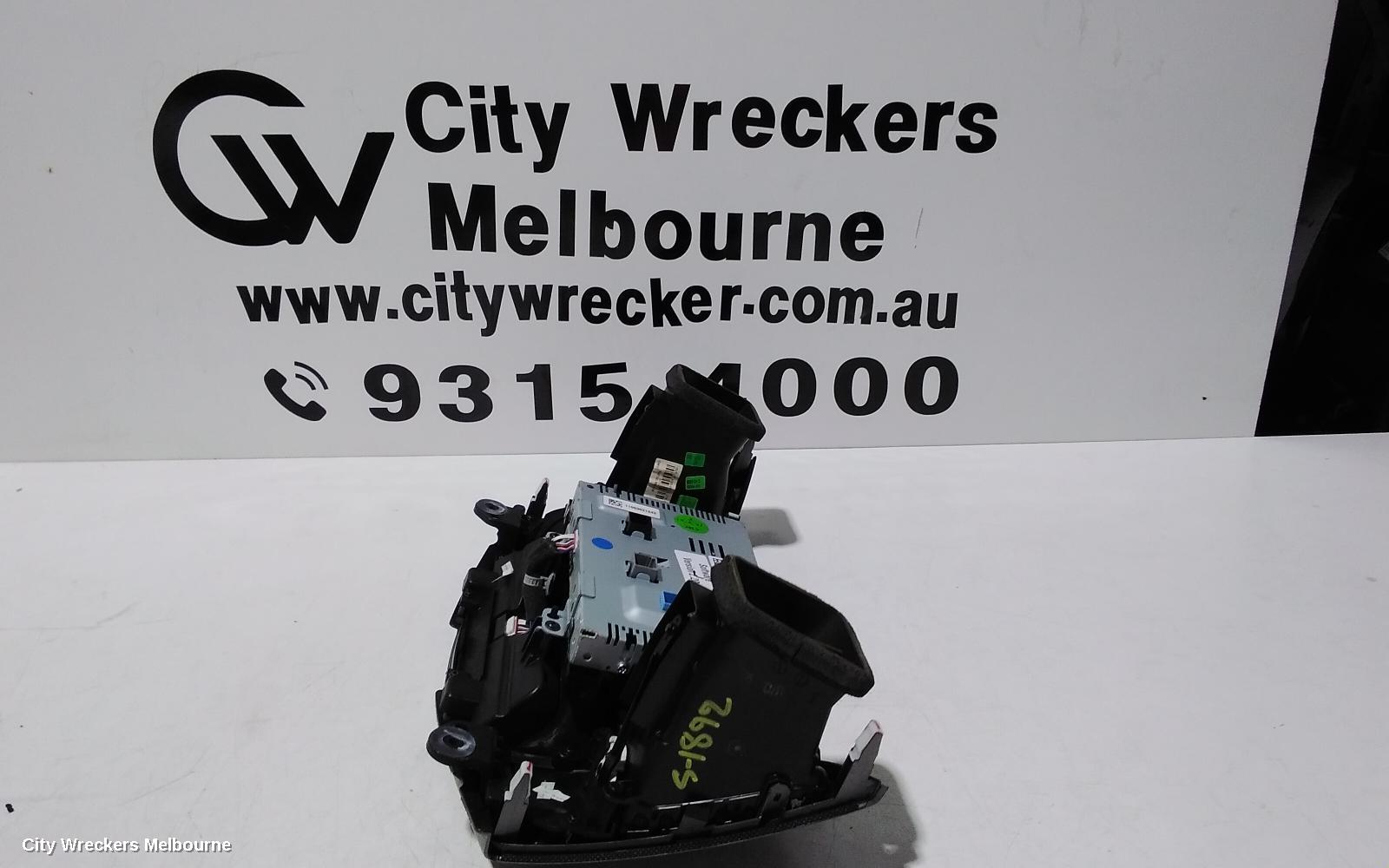 HOLDEN COMMODORE RADIO/CD/DVD/SAT/TV, HEAD UNIT, NON SAT NAV TYPE, VF, 05/2013 - 12/2017