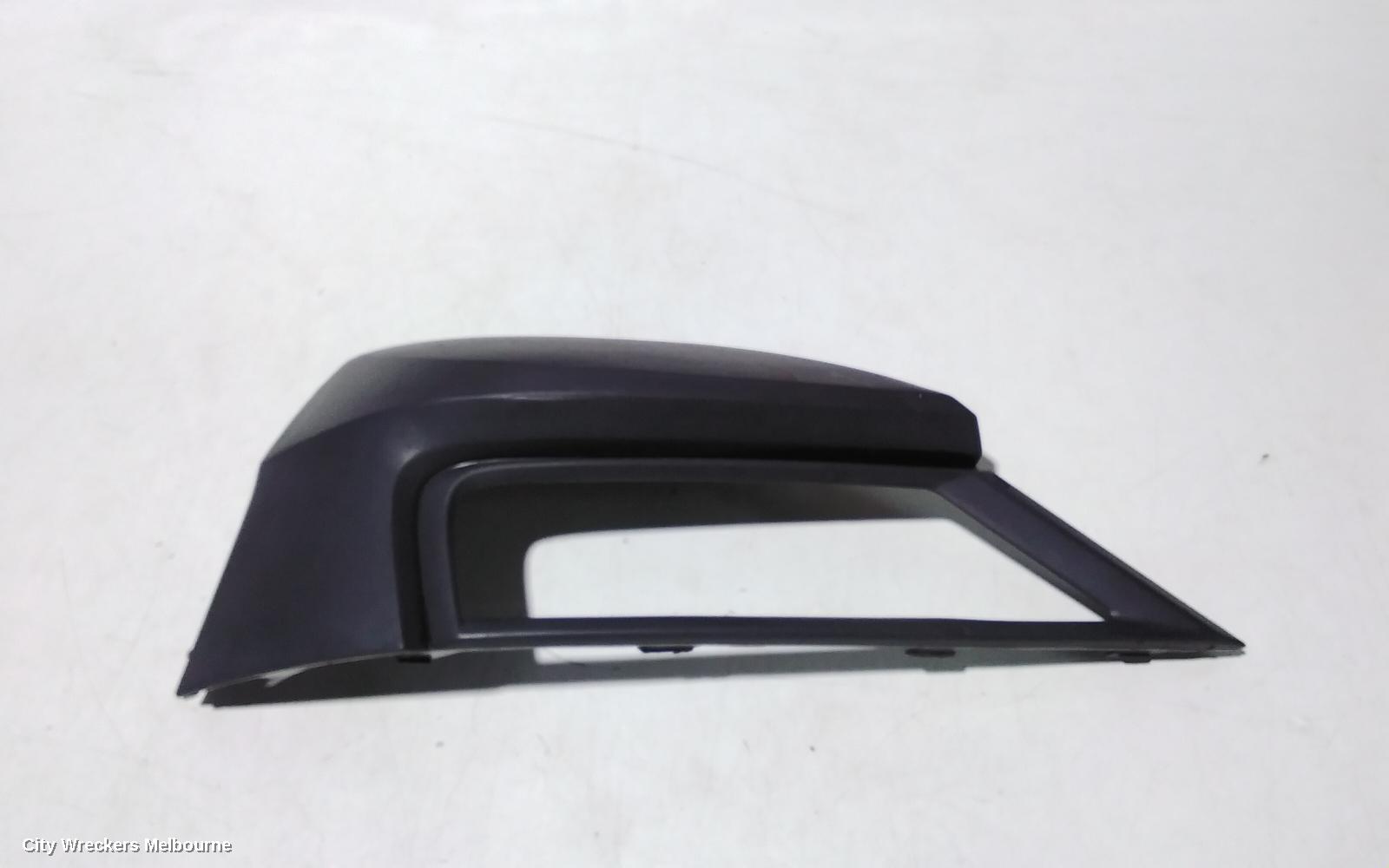 VOLKSWAGEN TIGUAN LEFT INDICATOR/FOG/SIDE, BUMPER FOGLAMP, NON ALLSPACE, BLACK INSERT, 5NA, 06/2016 - 05/2021