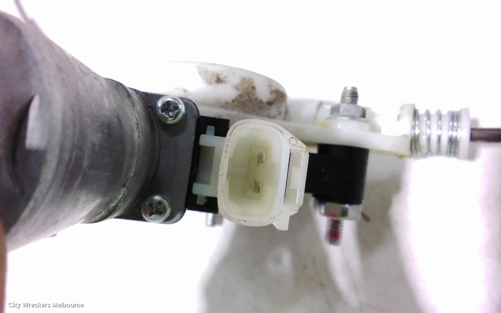 KIA RIO RIGHT REAR WND REG/MOTOR, UB, DOOR REG ASSY (REG AND MOTOR), 5DR HATCH, 08/2011 - 11/2016
