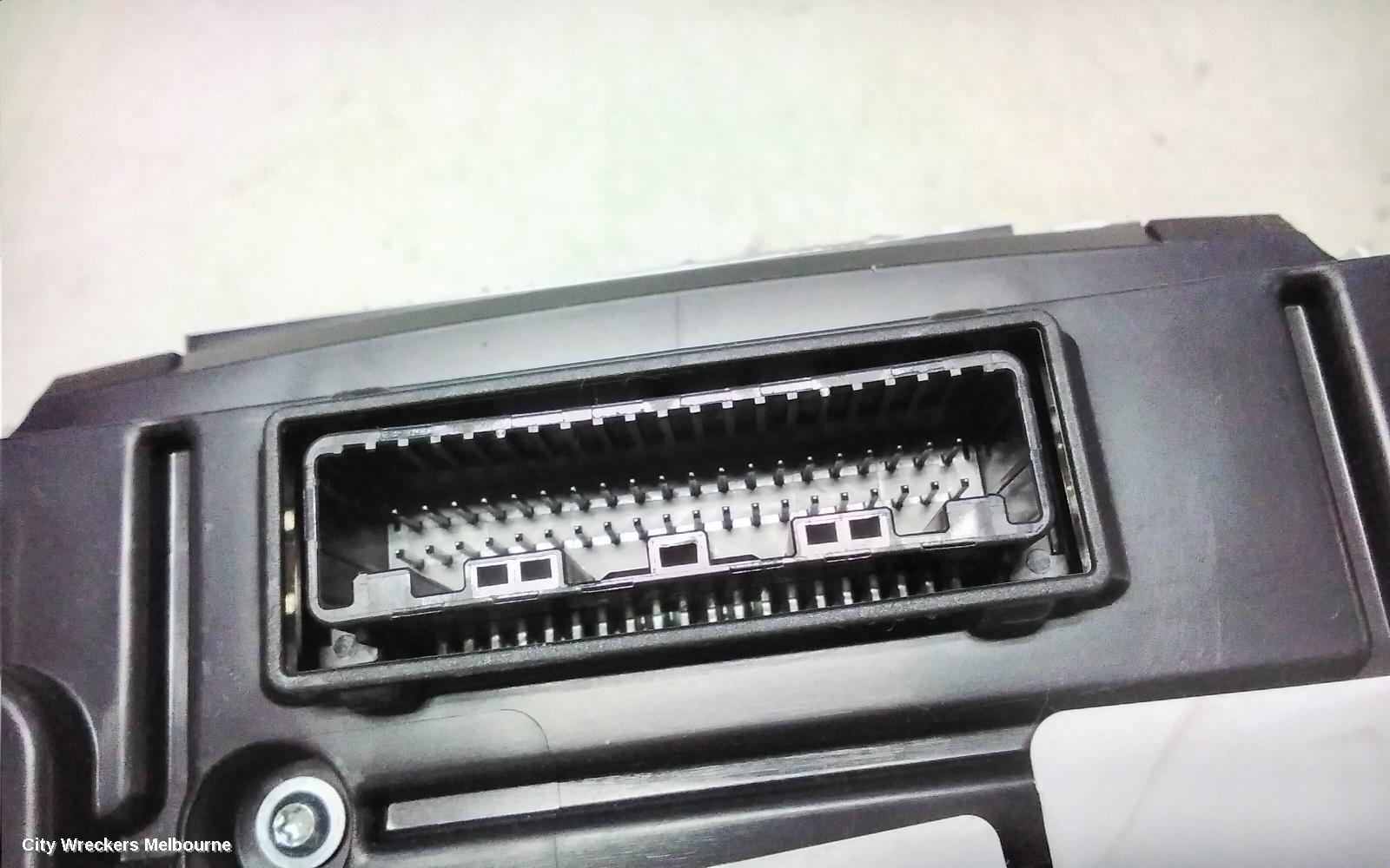 SUBARU OUTBACK INSTRUMENT CLUSTER, DIESEL, 2.0, AUTO T/M, 6TH GEN, 08/2014 - 12/2020