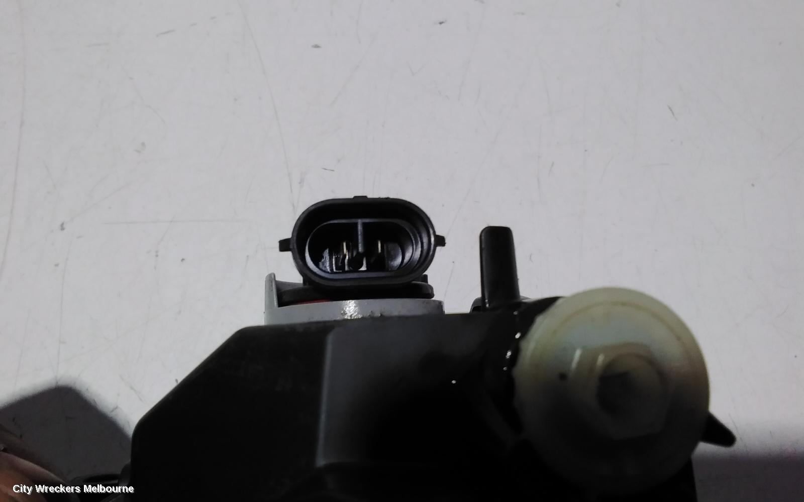TOYOTA PRIUS LEFT INDICATOR/FOG/SIDE, NHP10R, PRIUS C, BUMPER FOGLAMP, 12/2011 - 01/2015