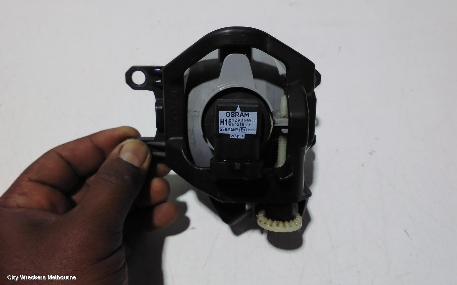 TOYOTA PRIUS LEFT INDICATOR/FOG/SIDE, NHP10R, PRIUS C, BUMPER FOGLAMP, 12/2011 - 01/2015