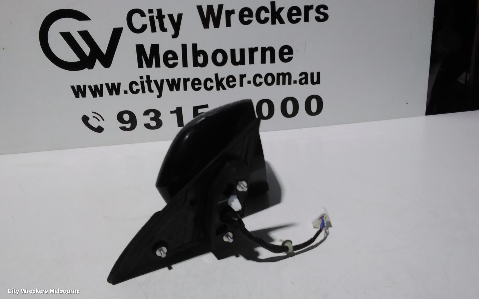 HONDA HRV RIGHT DOOR MIRROR, RU5, RS, BLACK, MANUAL FOLD, 07/2018 - 10/2021