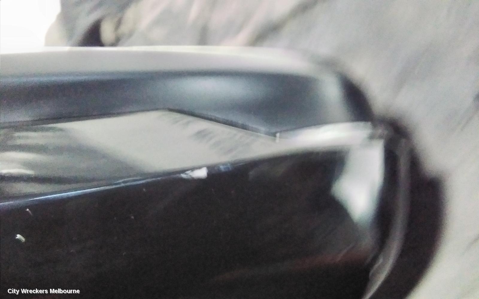 HONDA HRV RIGHT DOOR MIRROR, RU5, RS, BLACK, MANUAL FOLD, 07/2018 - 10/2021
