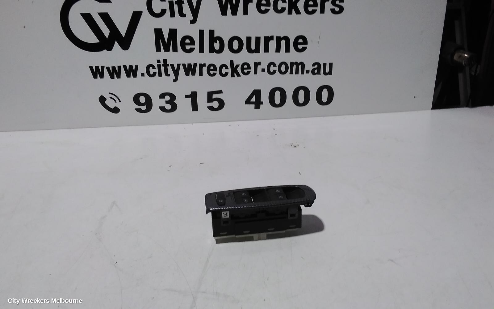 RENAULT KALEOS PWR DR WIND SWITCH, RH FRONT (MASTER SWITCH), H45, 07/2011 - 04/2016