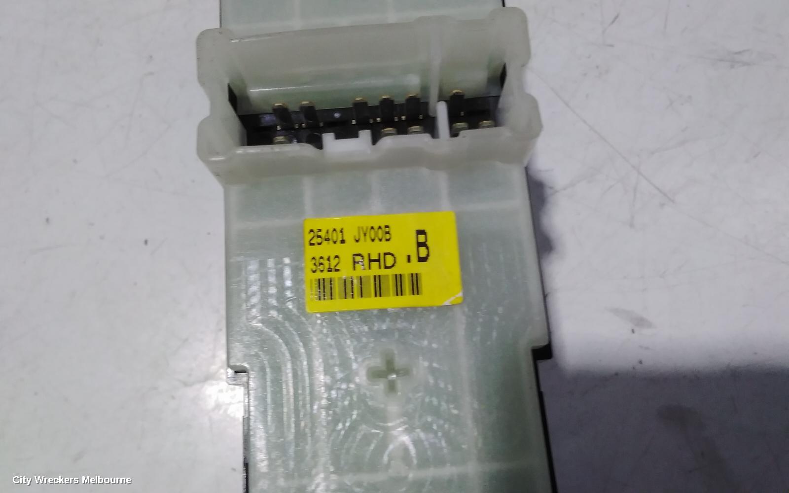 RENAULT KALEOS PWR DR WIND SWITCH, RH FRONT (MASTER SWITCH), H45, 07/2011 - 04/2016