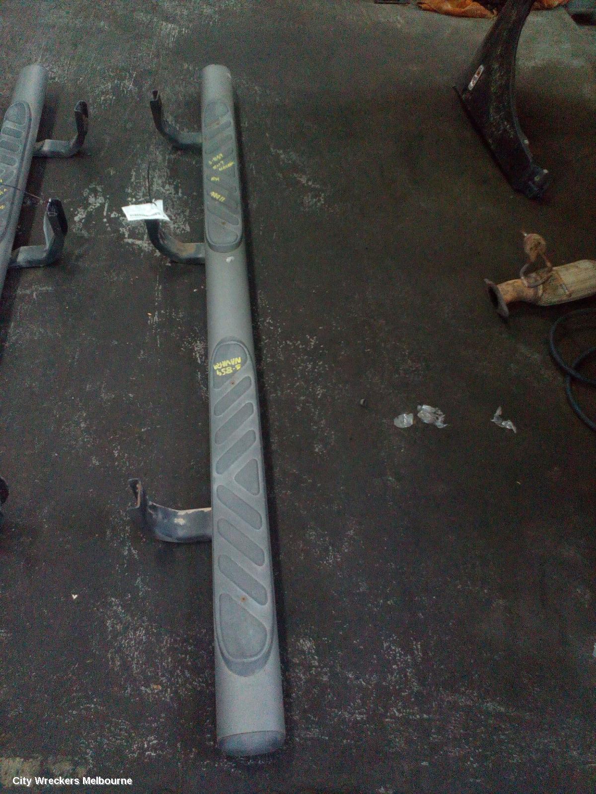 NISSAN NAVARA SIDE STEP/SKIRT, D40 (VIN VSK), RH SIDE, FACTORY, DUAL CAB, 09/2005 - 08/2015