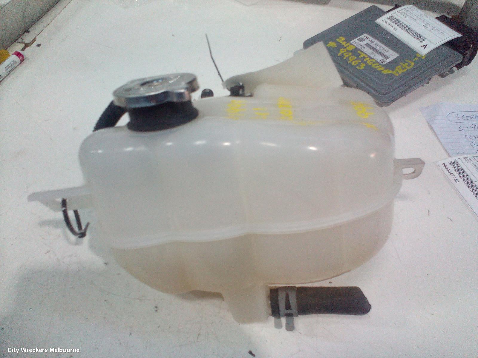 DODGE JOURNEY OVERFLOW BOTTLE, JC, 05/2008 - 12/2016