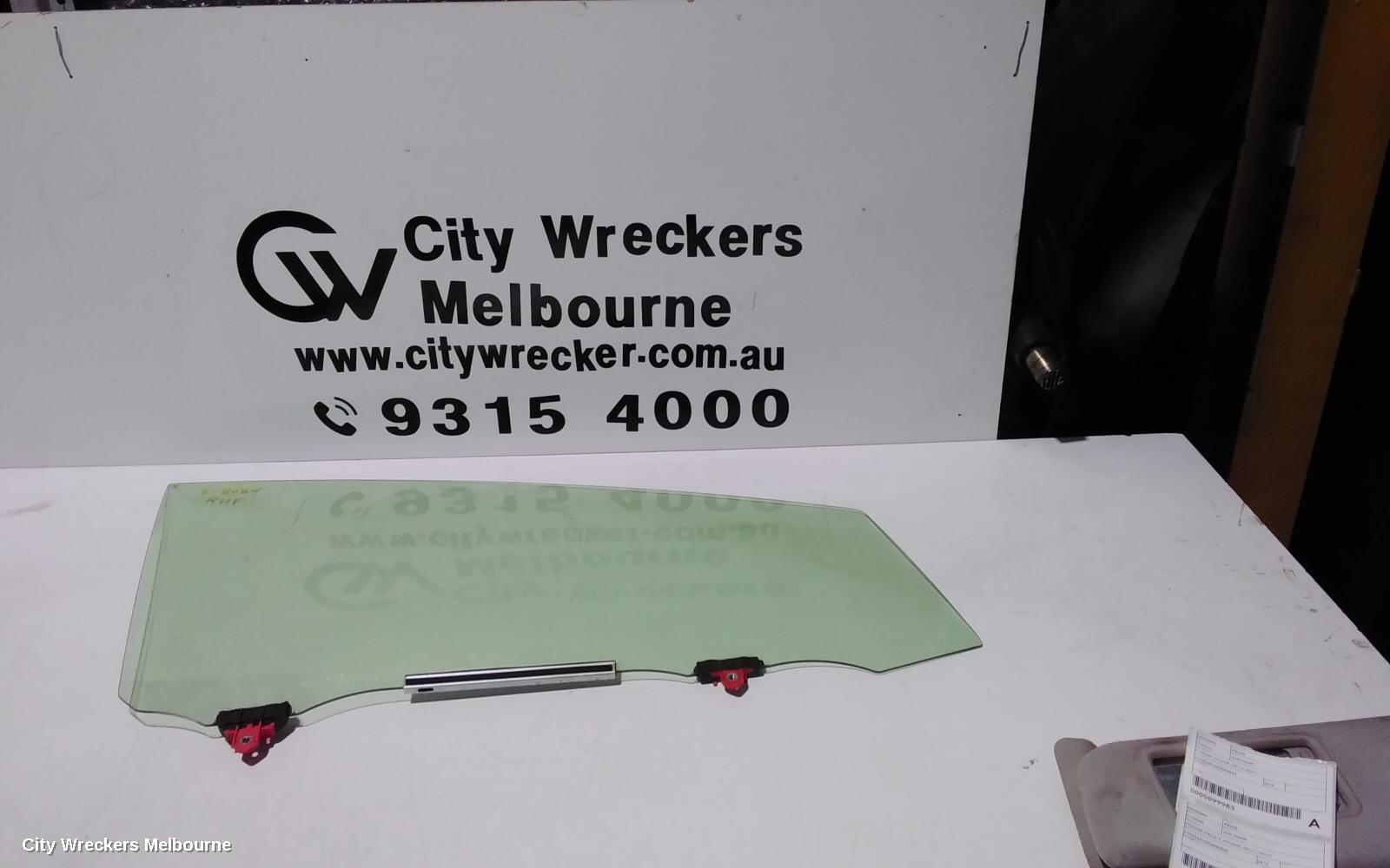 TOYOTA PRIUS RIGHT FRONT DOOR WINDOW, ZVW40R, PRIUS V, 05/2012 - 03/2021
