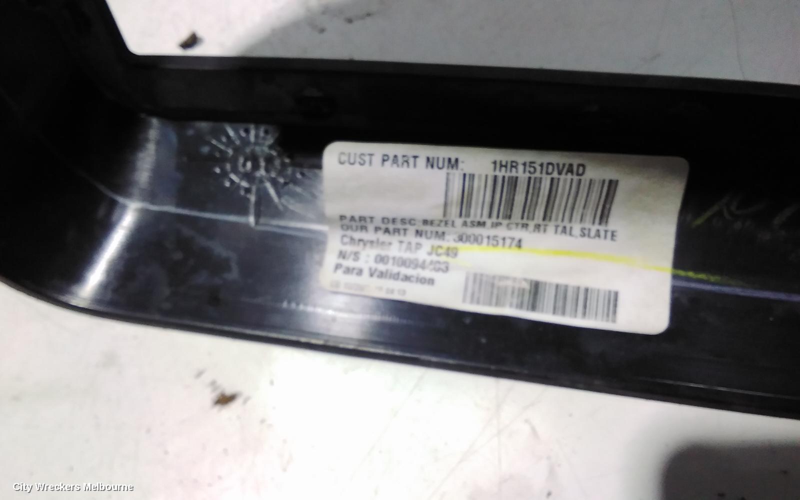 TOYOTA PRIUS, ZVW40R, PRIUS V, 05/2012 - 11/2022, CENTER AIRVENT: 100003