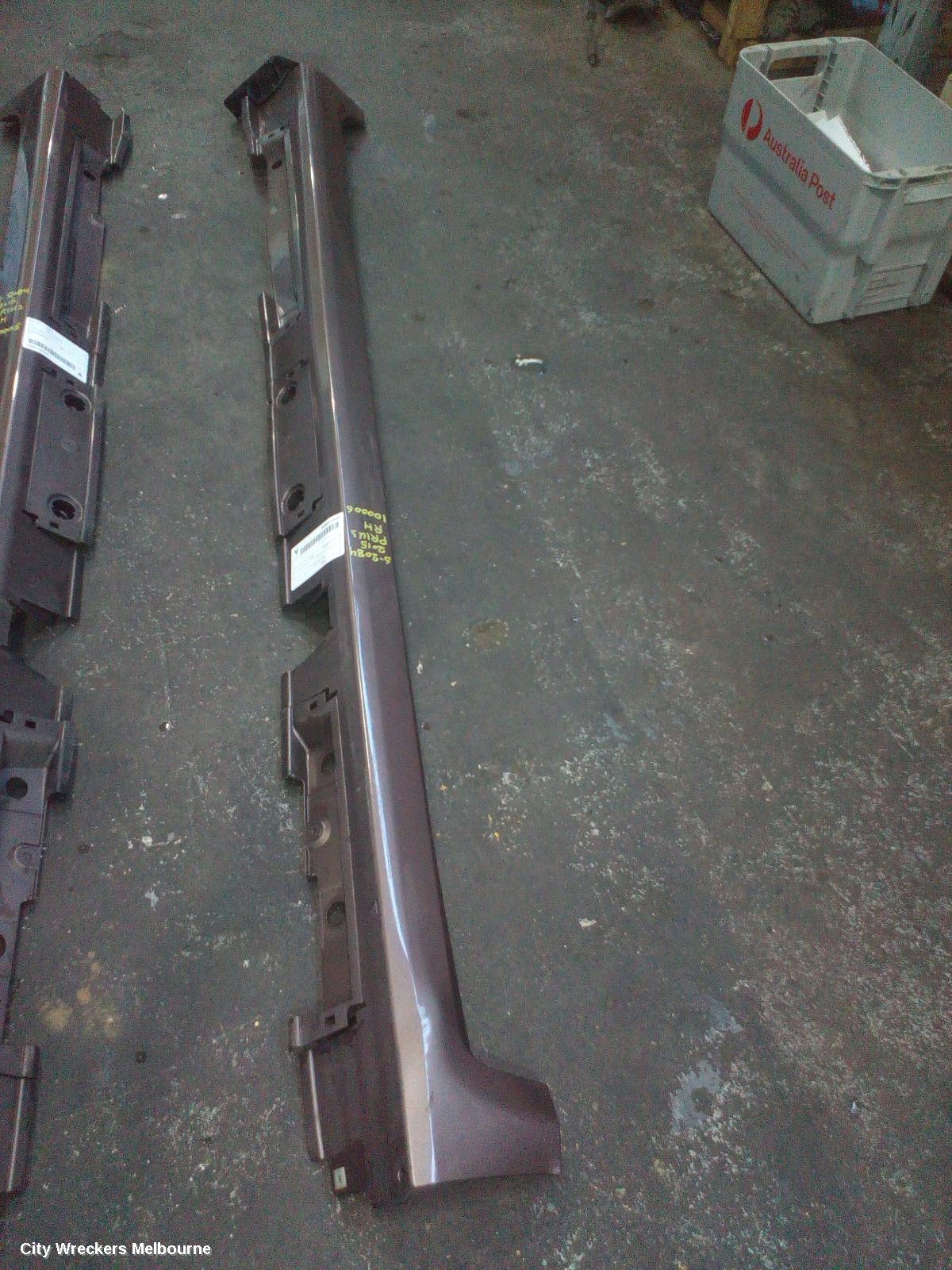 TOYOTA PRIUS SIDE STEP/SKIRT, ZVW40R, PRIUS V, 05/2012 - 11/2022