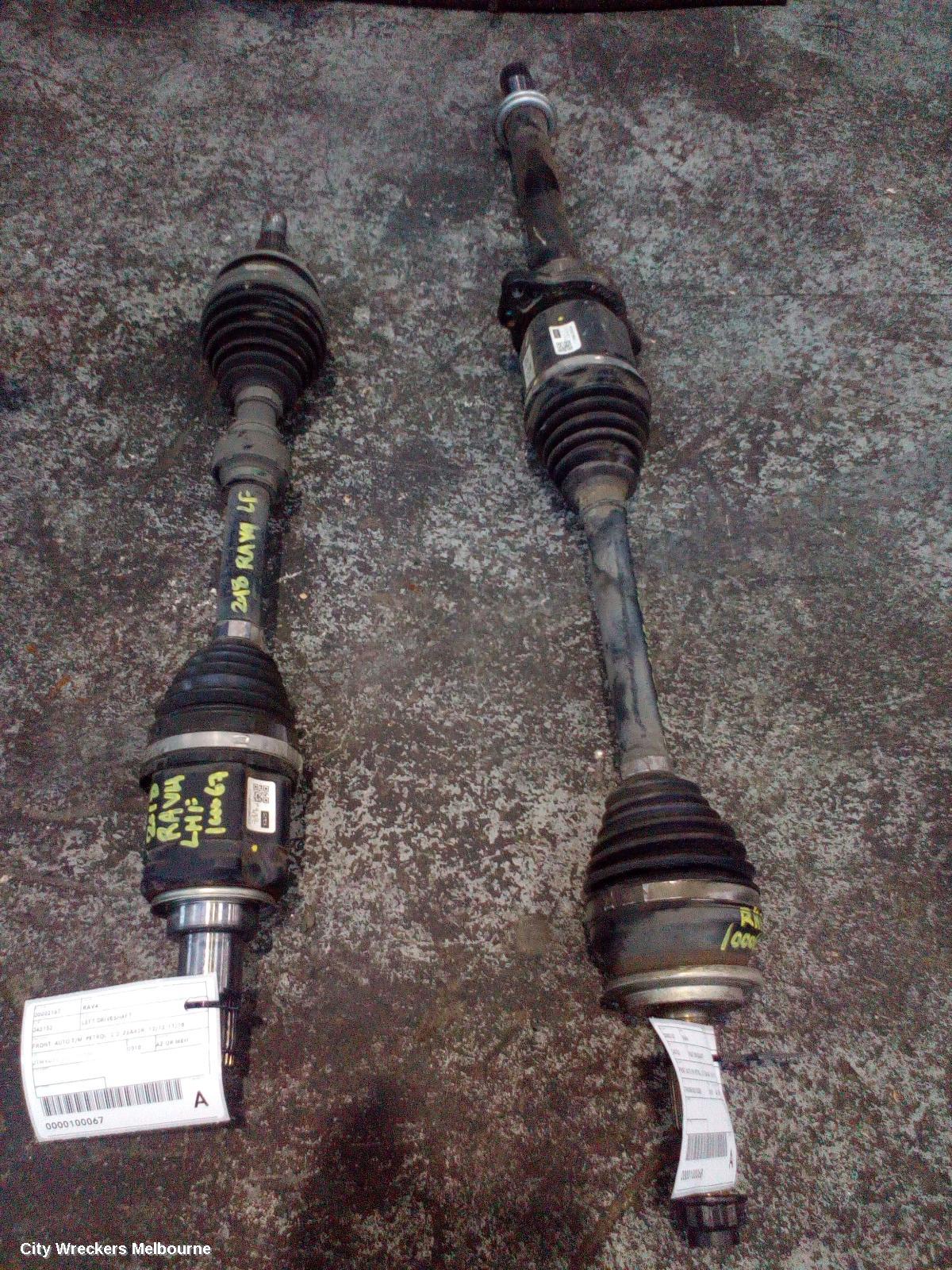 TOYOTA RAV4 LEFT DRIVESHAFT, FRONT, AUTO T/M, PETROL, 2.0, ZSA42R, 12/2012 - 11/2018